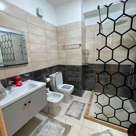 Apartment Made *